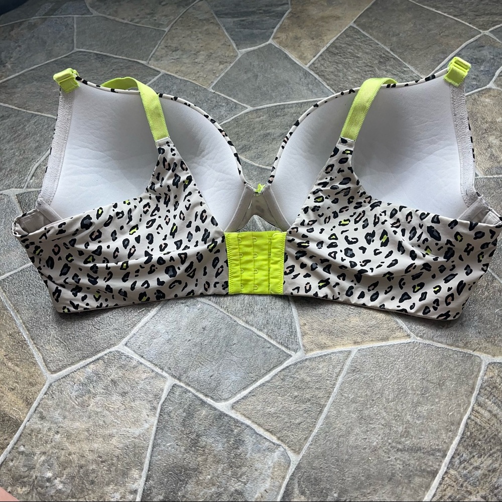 Torrid Curves Animal Print Bra - Picture 2 of 9